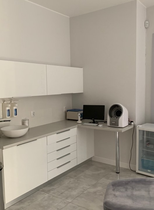 Sprzedam gabinet lekarski na Kabatach