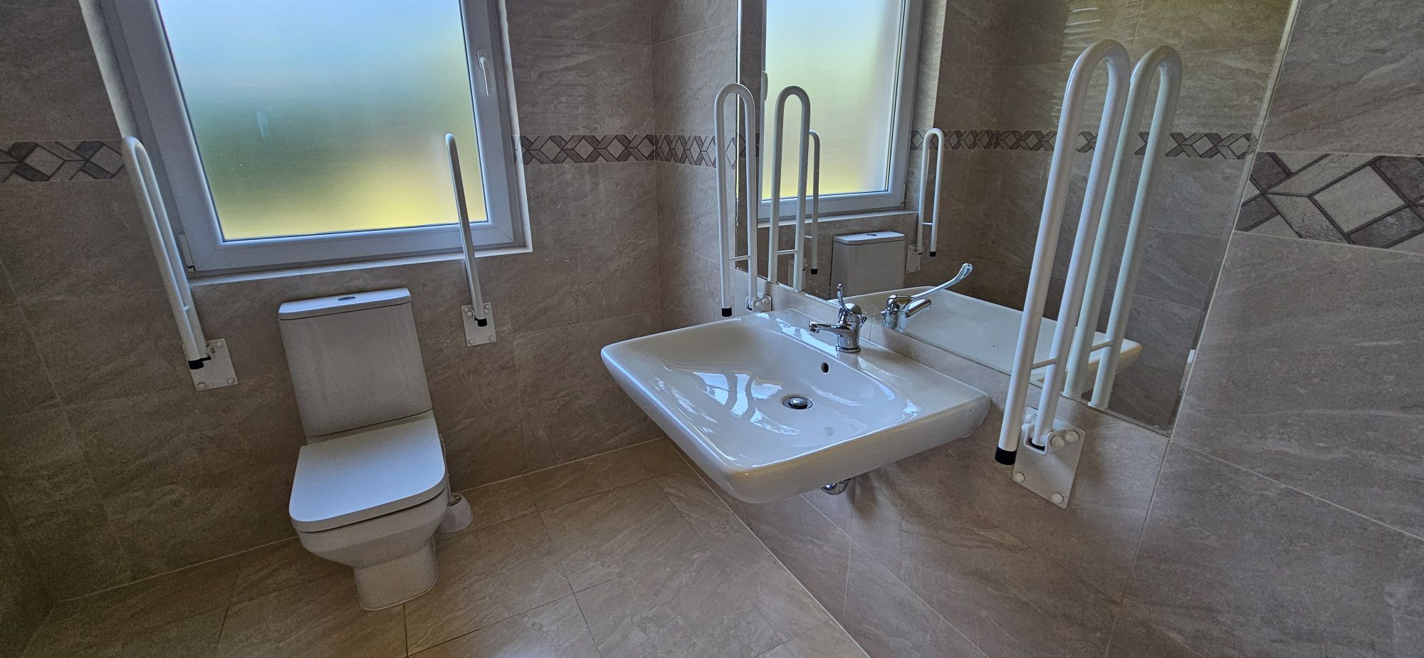 Wynajmę budynek pod przychodnie poradnie centrum medyczne rehabilitacyjne