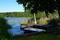 Pensjonat " TRAPER"  nad jeziorem  Kołczewo . Wyspa WOLIN